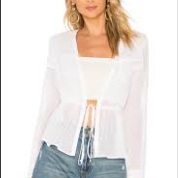 BCBGMaxAzria Caplet  Drawstring Top - Picture 2 of 7